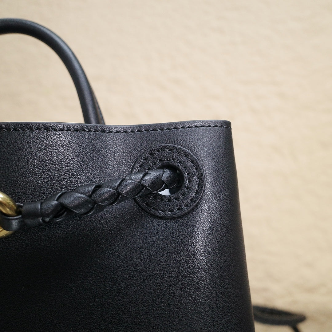 Small Andiamo (Full Leather)